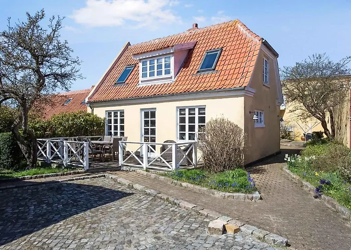 Sankt Laurentii Vej 81a, 9990 *